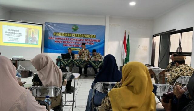 Pendidikan-perkoperasian4-1024x576-1024x585