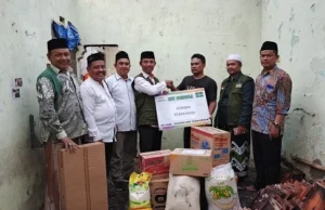 Peduli Korban Kebakaran, PCNU Pekalongan Berikan Bantuan