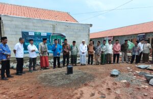 Pembangunan TPQ An-Nahdliyyah untuk Warga Terdampak Banjir Rob Semonet Dimulai dengan ditandai Peletakan Batu Pertama