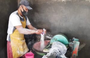 Bagaimana Status Kesucian Daging dalam Proses Pembuatan Bakso?