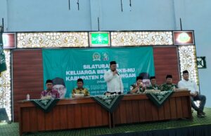 Dr. H. M. Hanif Dhakiri, Wakil Ketua Komisi XI DPR RI Bersilaturahim dengan PCNU Kabupaten Pekalongan
