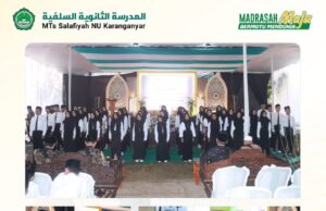Khataman Kitab Imriti menjadi Moment Khusus dalam Pelepasan Kelas IX MTs Salafiyah NU Karanganyar