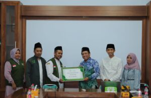 NU Care-LAZISNU Pekalongan Salurkan Beasiswa untuk Mahasiswa ITSNU Pekalongan