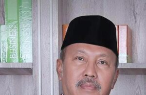 Mengabdi dengan Hati: Kisah Hidup Kiai Muhammad Dhukron yang Meneduhkan